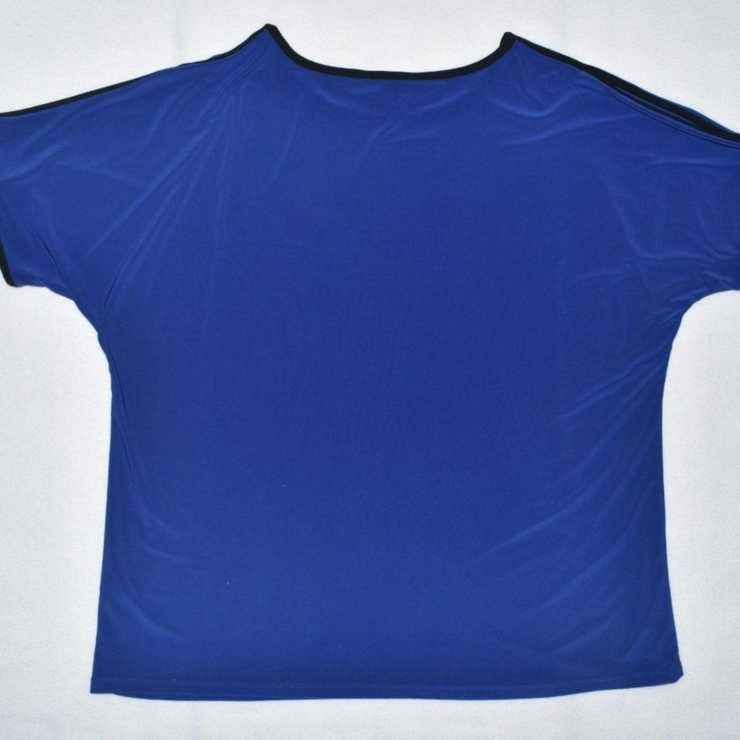 Two by Vince Camuto Slit Tie Short Cap Sleeve Blue With Black Trim Top - XXL