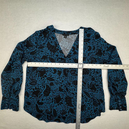 Ann Taylor Top Sz XS Blue Floral Print Stretch V Neck Pleat Long Cuffed Sleeve