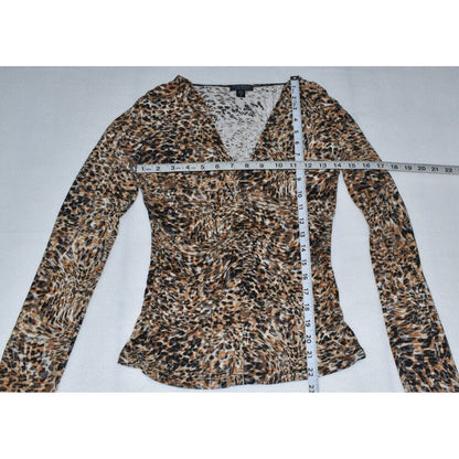 One West Top Sz S Long Sleeve V-Neck Ruched Center Animal Print