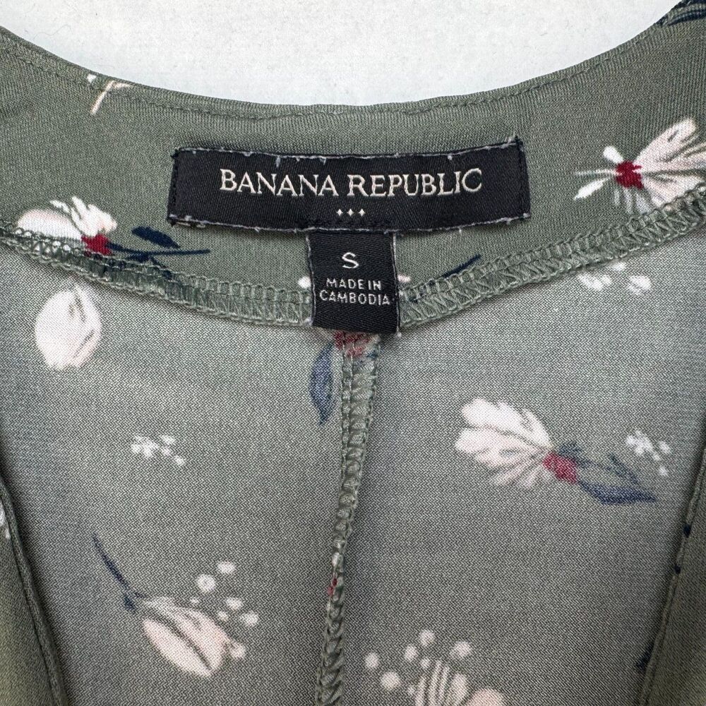 Banana Republic Top Sz S Casual Knit V Neck Cap Sleeve Green Floral Stretch