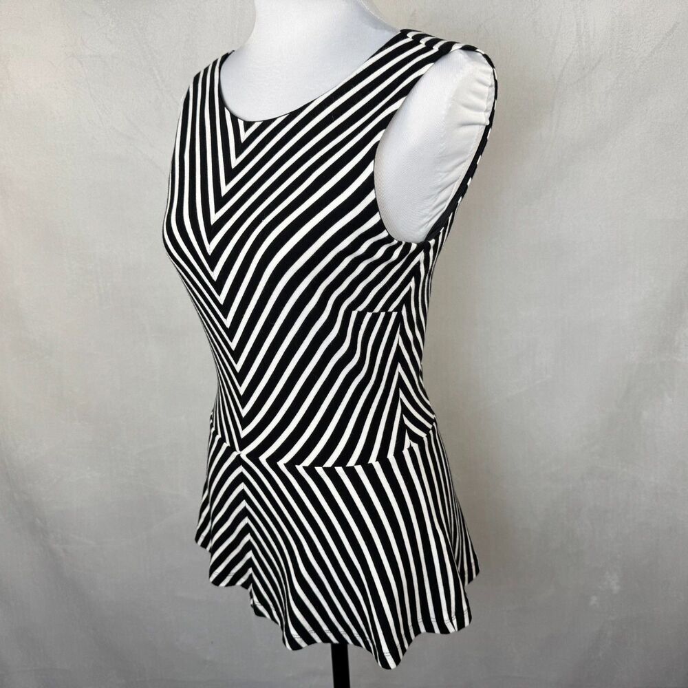 Banana Republic Top Sz 4 Knit Striped Peplum Sleeveless VNeck Zipper