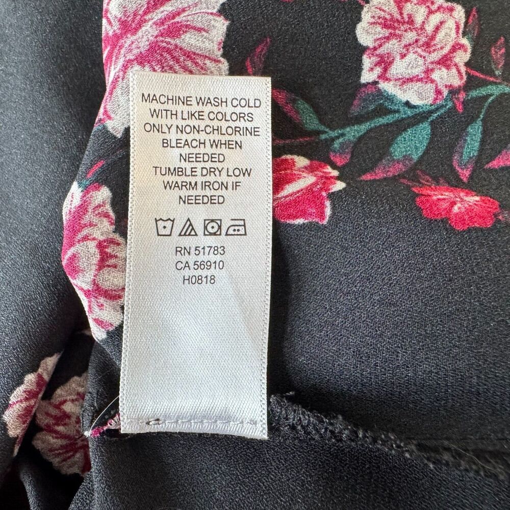 Maurices Black Floral Tank Top Sz XS Sleeveless VNeck Criss Cross Front
