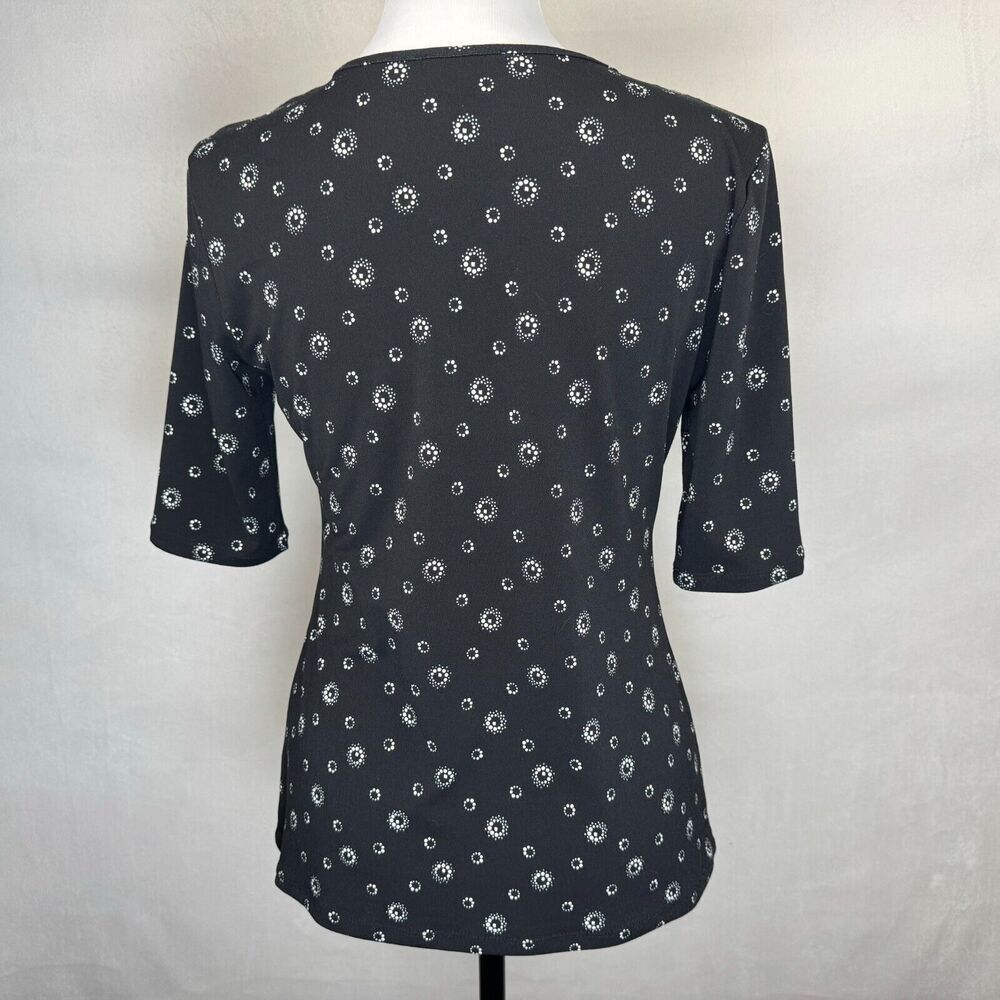 Premise Studio Top Sz S Black White Round Keyhole Neckline Elbow Length Sleeve