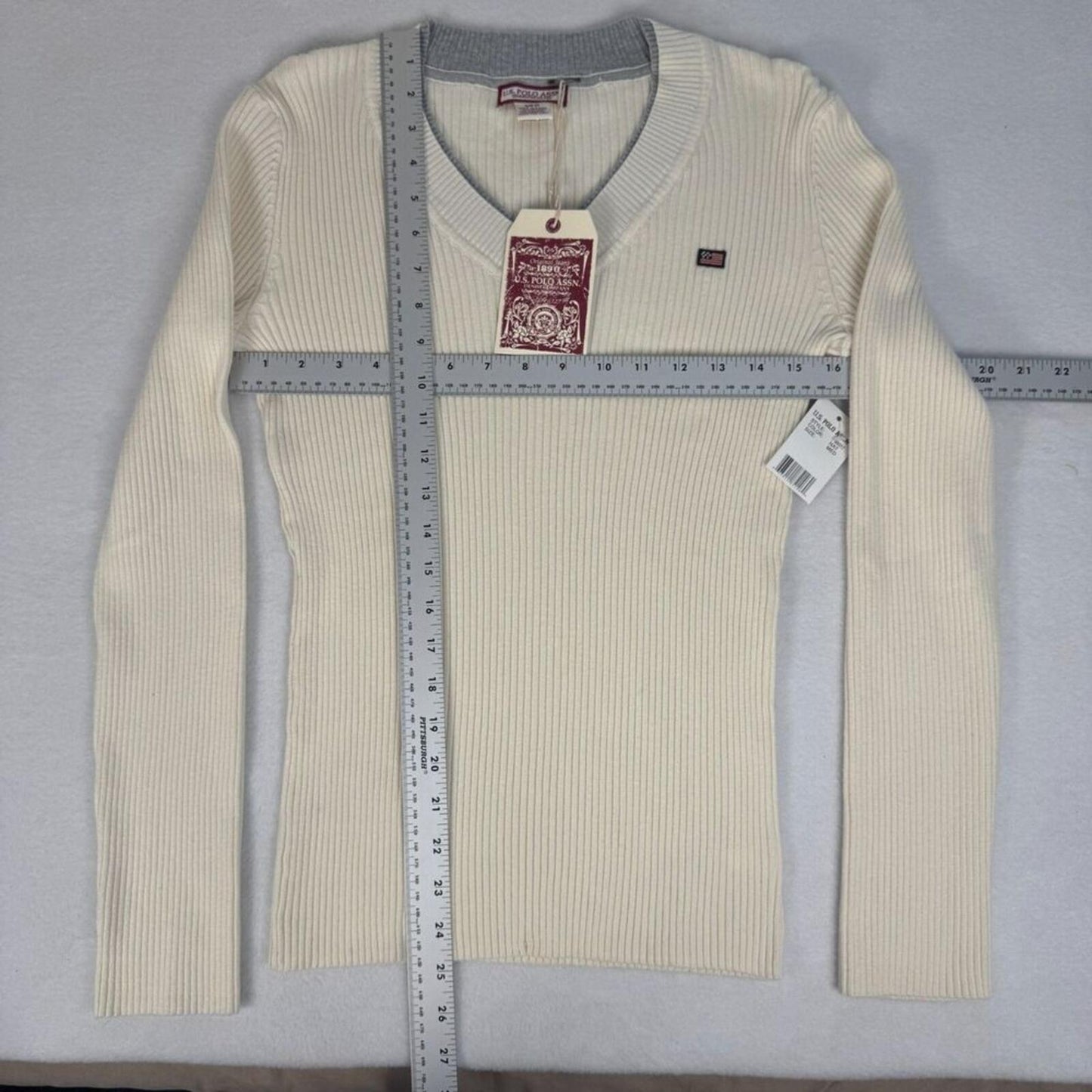 U.S. Polo Assn Women Medium Ribbed V Neck Sweater Cream Long Sleeve NWT