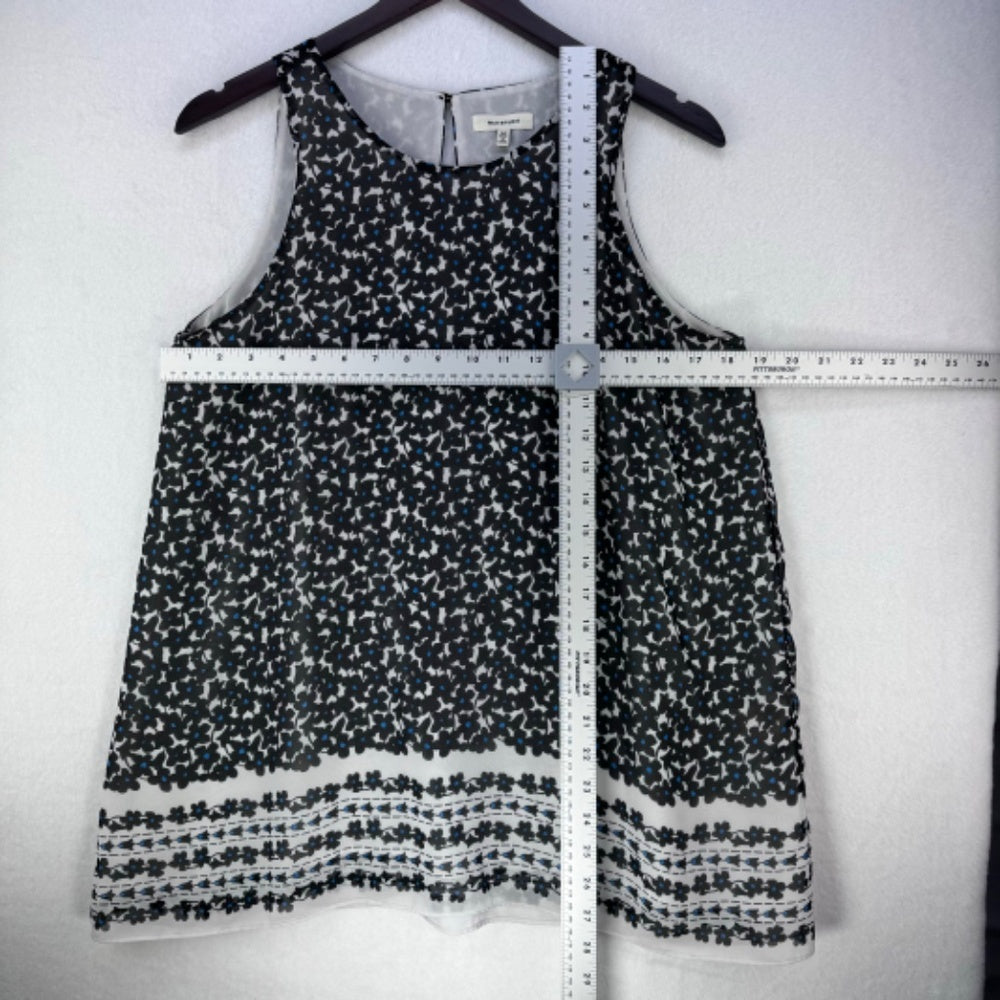 Max Studio Tunic Women Sz Medium sleeveless round neck light gray black flowers