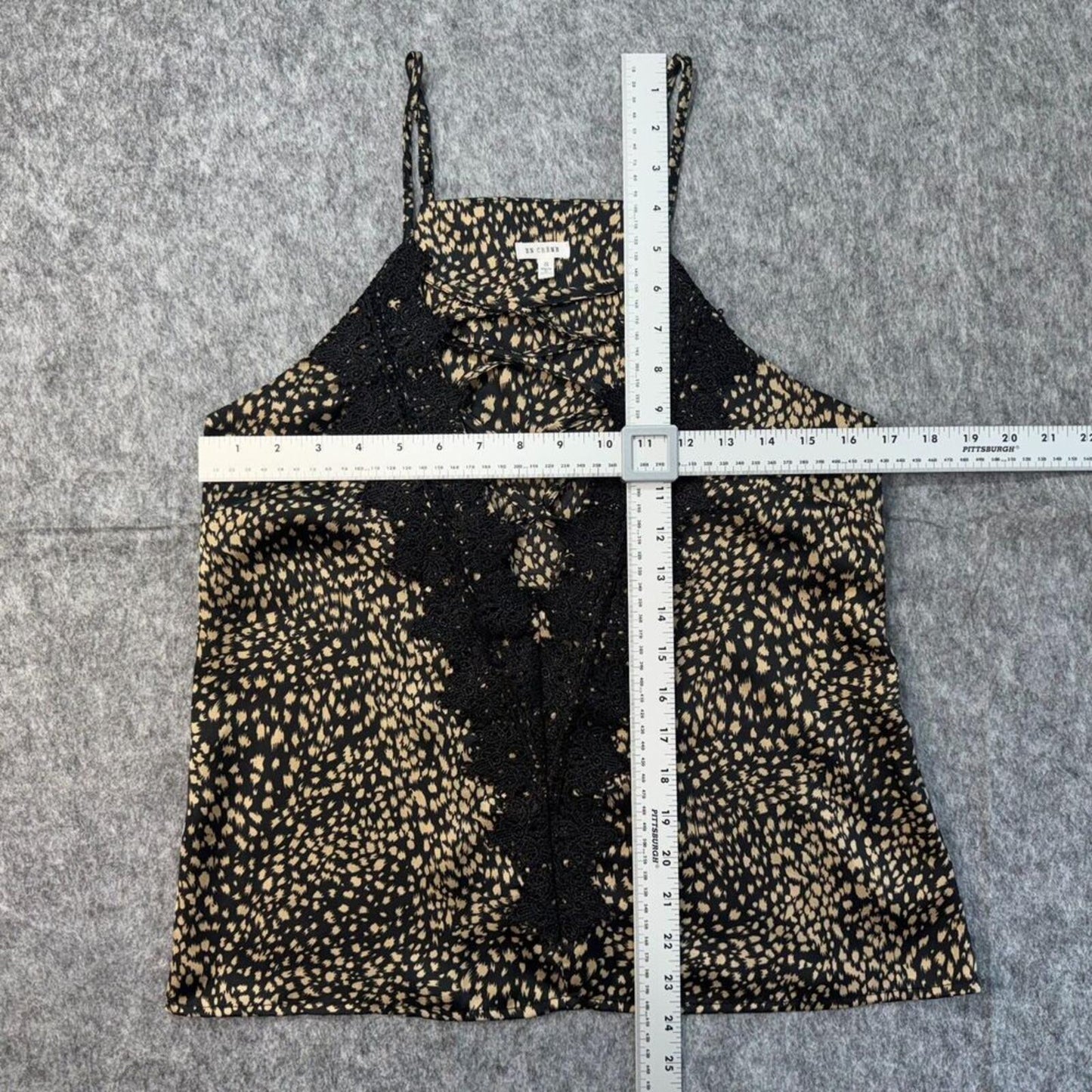 En Creme Tank Cami Top Sz S Deep V-Neck Criss Cross Strap Lace Animal Print