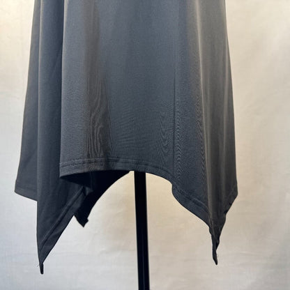 BloomChic Women Top NWT US 14 Black Knit Asymmetrical Hem Short Sleeve Crew Neck