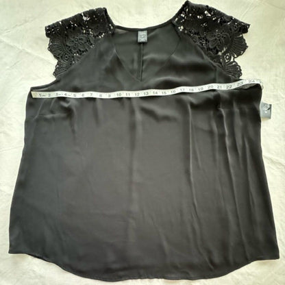City Streets Women's size 2X Black Lace Cap Sleeve V-neck top blouse
