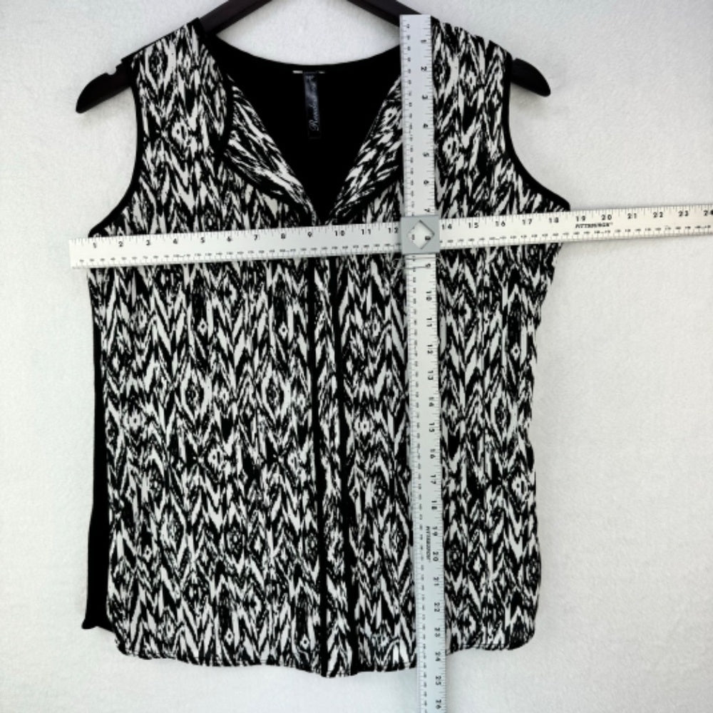 Rendezvous Women Top Sz S Sleeveless black and white contrast trim solid black