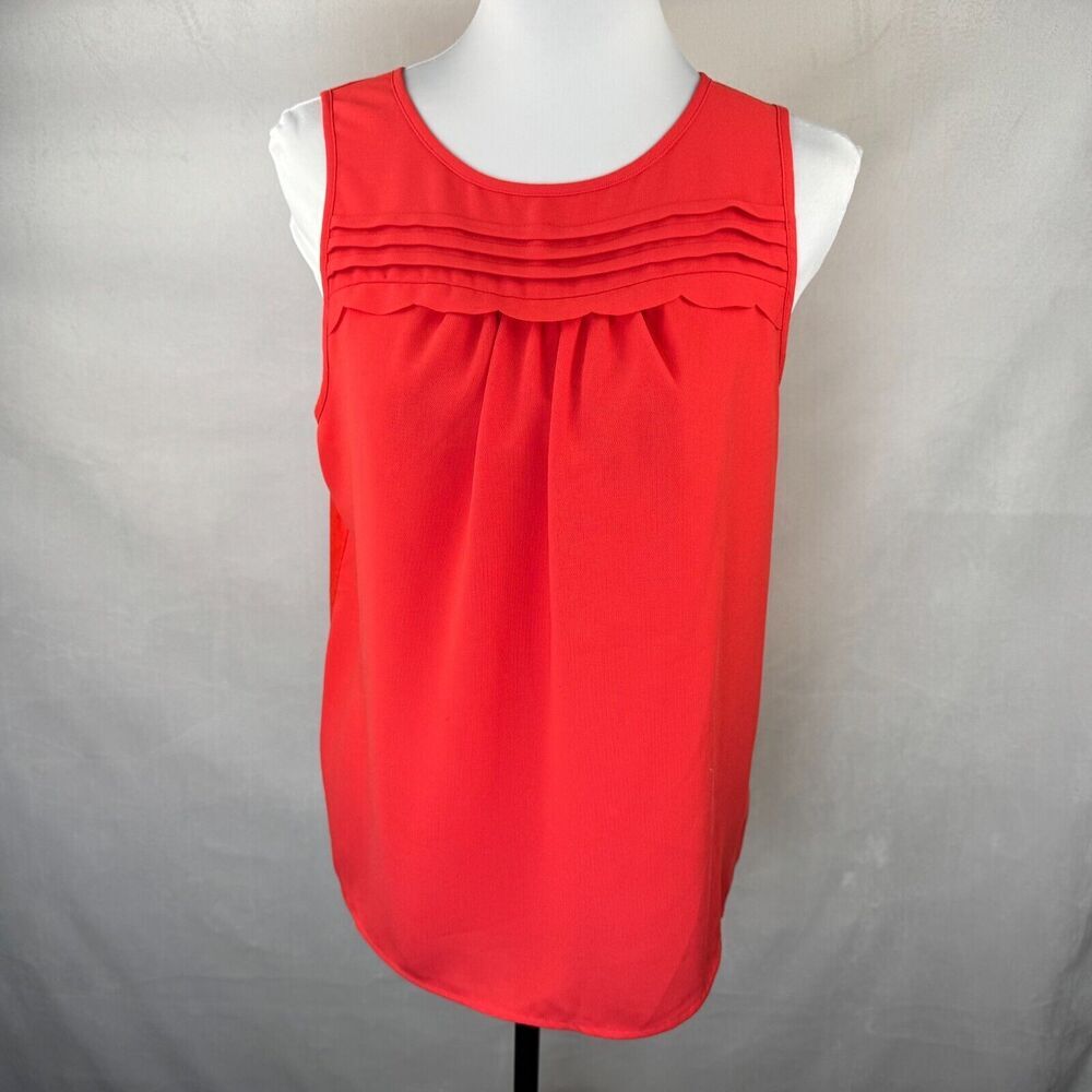 Elle Women Blouse Sz M Round Neck Front Pleated Sleeveless Keyhole Closure