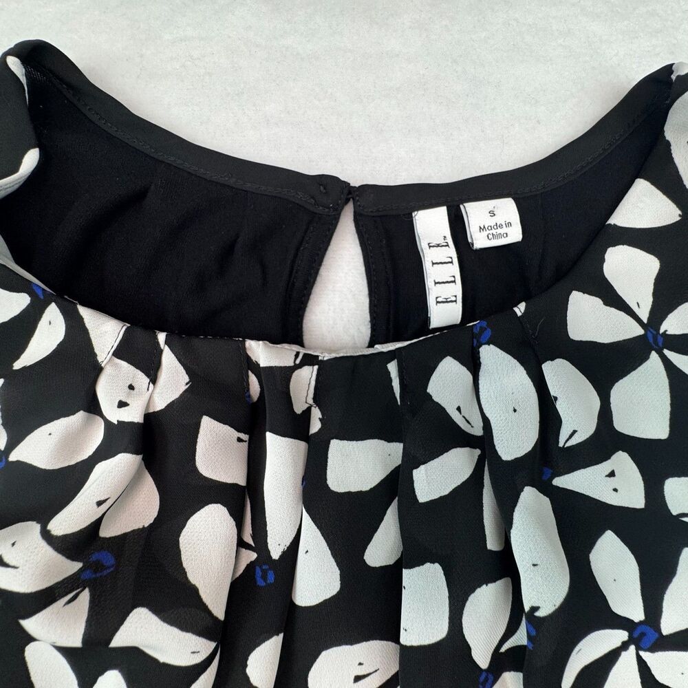 ELLE Top Sz S Black White Floral Pleated Round Neck Sleeveless Back Keyhole