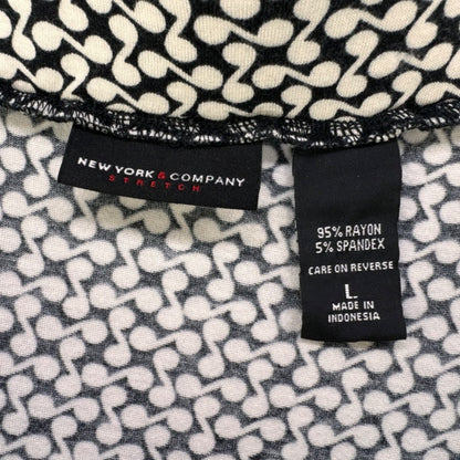 New York Company Flare Skirt Sz L Pull-On Black and White A-Line
