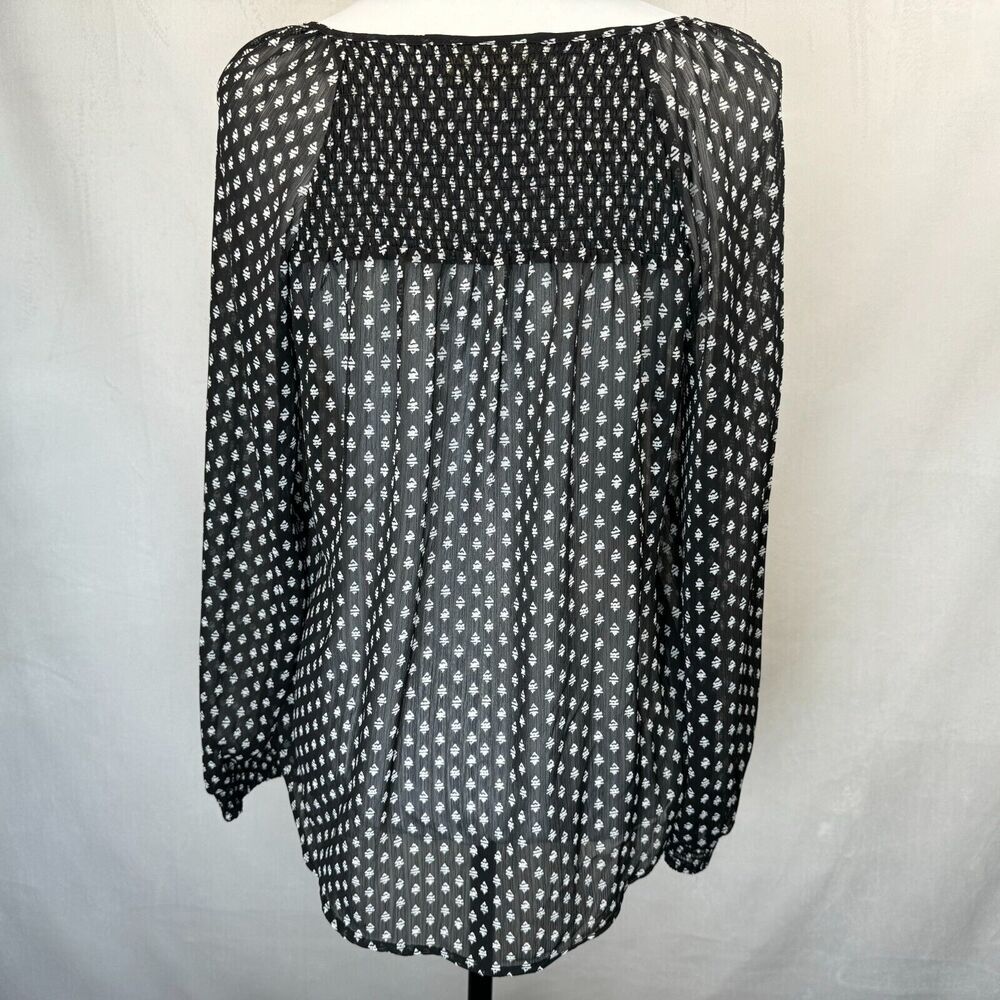 Princess Vera Wang Sz M Sheer Black Top white Print Boho Long Sleeve Split Neck