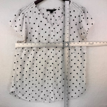 Zac and Rachel Ladies Top Sz M Tank Cap sleeve pleated shoulder polka dot