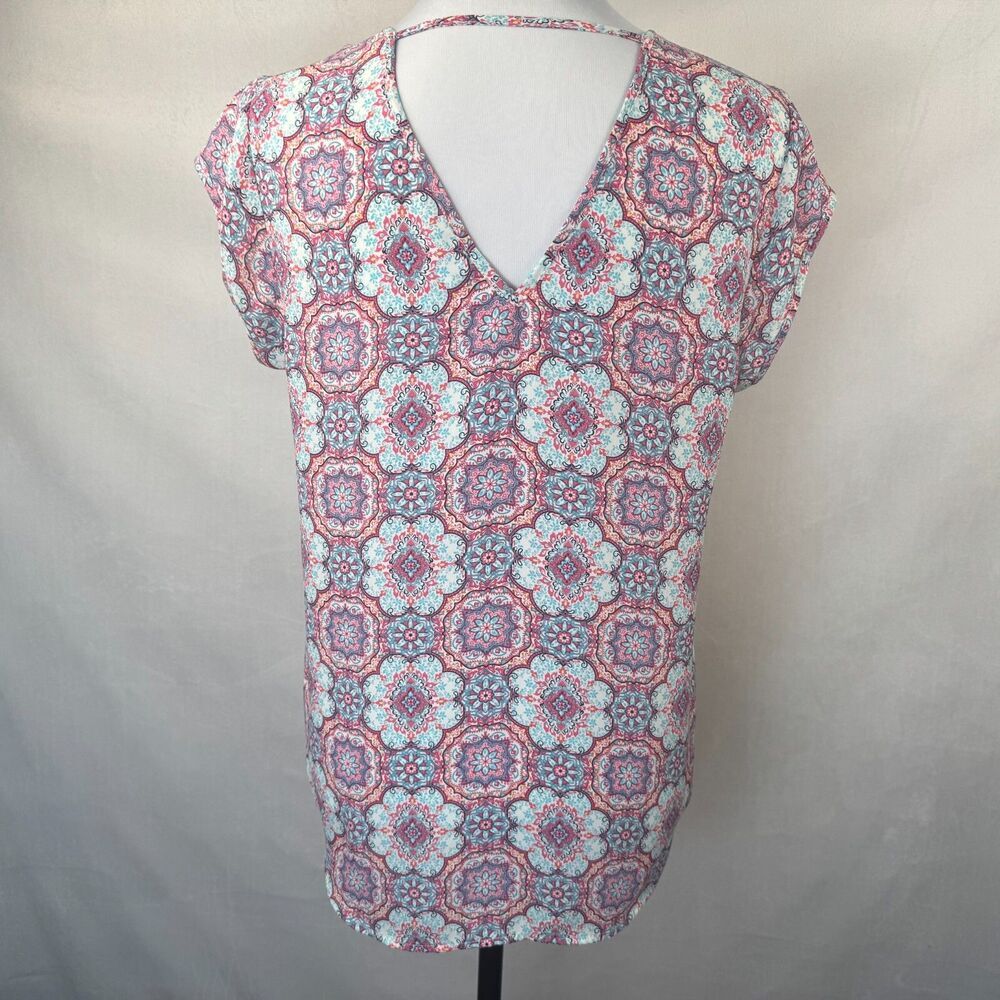 DR2 Ladies Sz S Multicolor Blouse Cap Sleeve VNeck Flowy Career Work