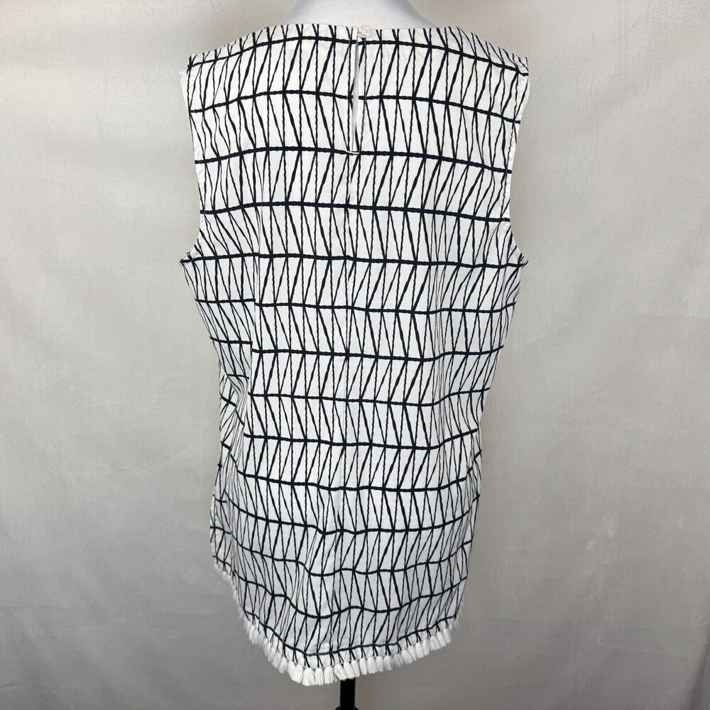 Banana Republic Top Sz L White Black Geometric Print VNeck Sleeveless Fringe Hem