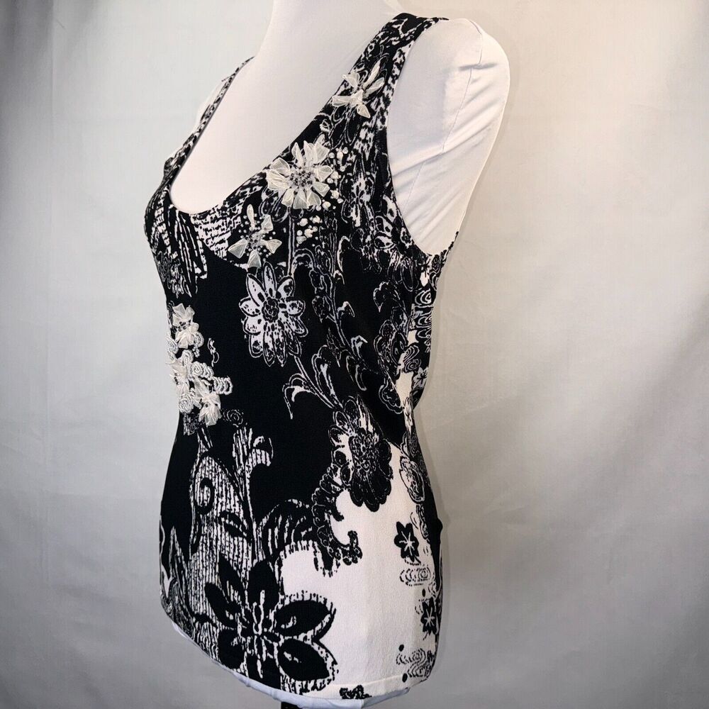 Alberto Makali Knit Top Sz M attached flowers with some Beads scoop neck