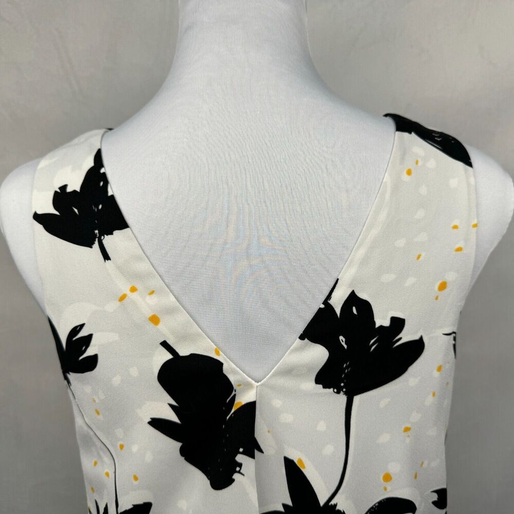 Cooper & Ella Top Sz XS Layered Off White Front Round Neck Floral Back VNeck