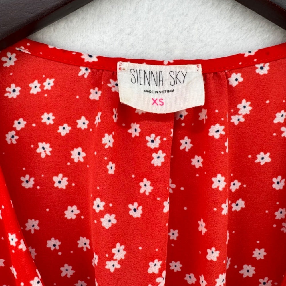 Sienna Sky Blouse Sz XS Red White Print Ruched Waistline and Sleeves Peplum