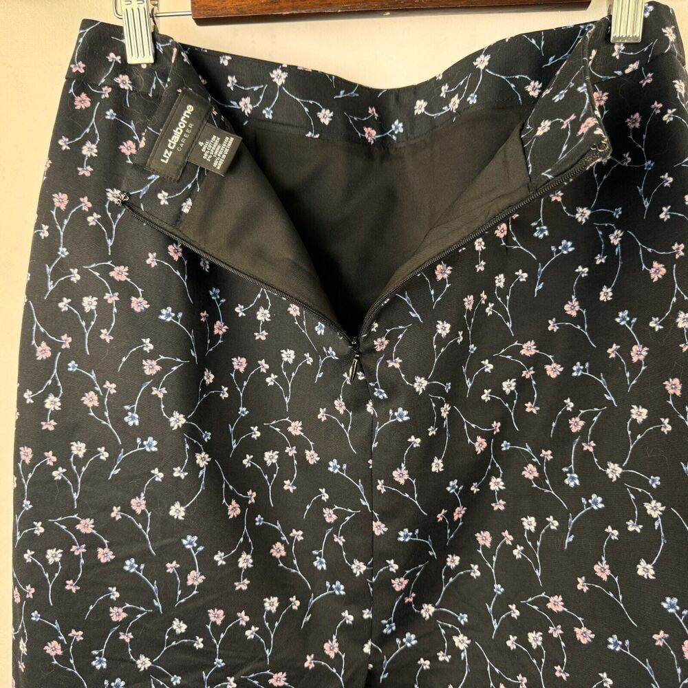 Liz Claiborne Pencil Skirt Sz 4 lined Black floral pink blue back zipper slit