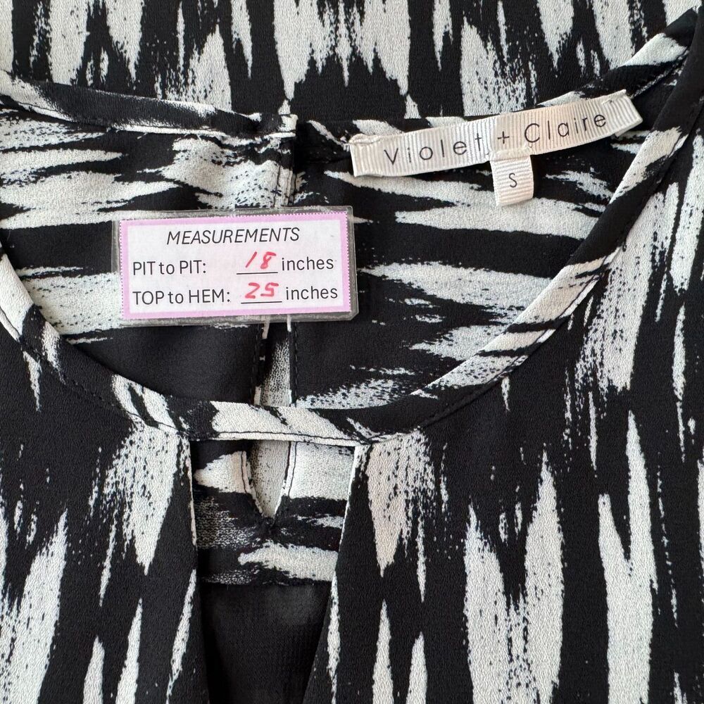 Violet & Claire Women Tank top Sz S Black White Round Neck Keyhole Sleeveless