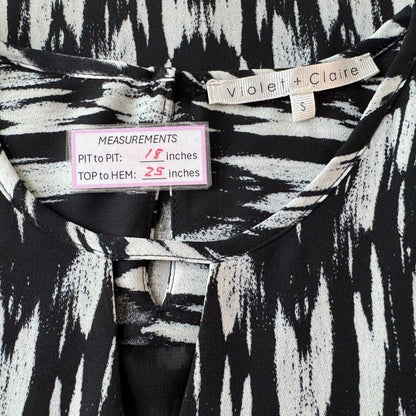 Violet & Claire Women Tank top Sz S Black White Round Neck Keyhole Sleeveless