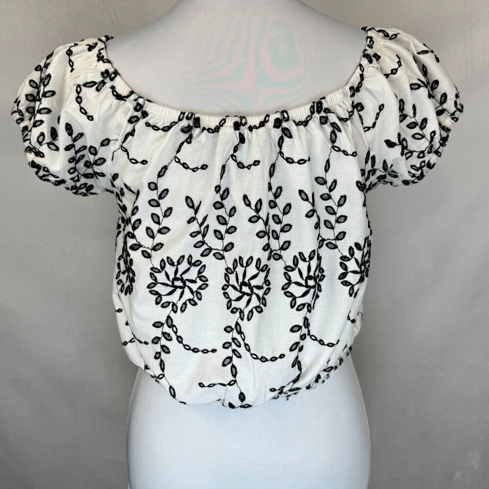 American Eagle Crop Top Sz S Embroidered Cut Outs White Off The Shoulder