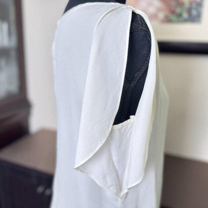 White House Black Market Top Sz S 100% Silk Chiffon Cream Flutter Sleeve
