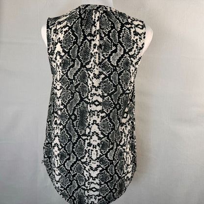 Daniel Rainn Blouse Sz S Round Neck Button Down Sleeveless Snake Print