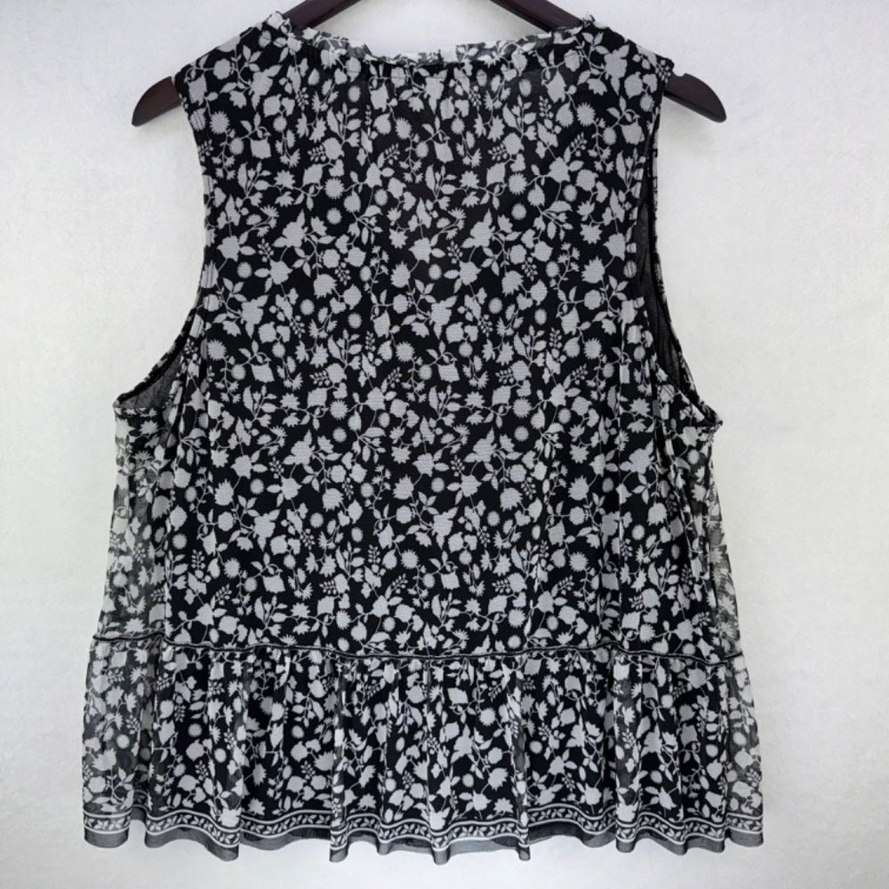 Max Studio Women’s Black White Floral Lace Sleeveless V-Neck Blouse