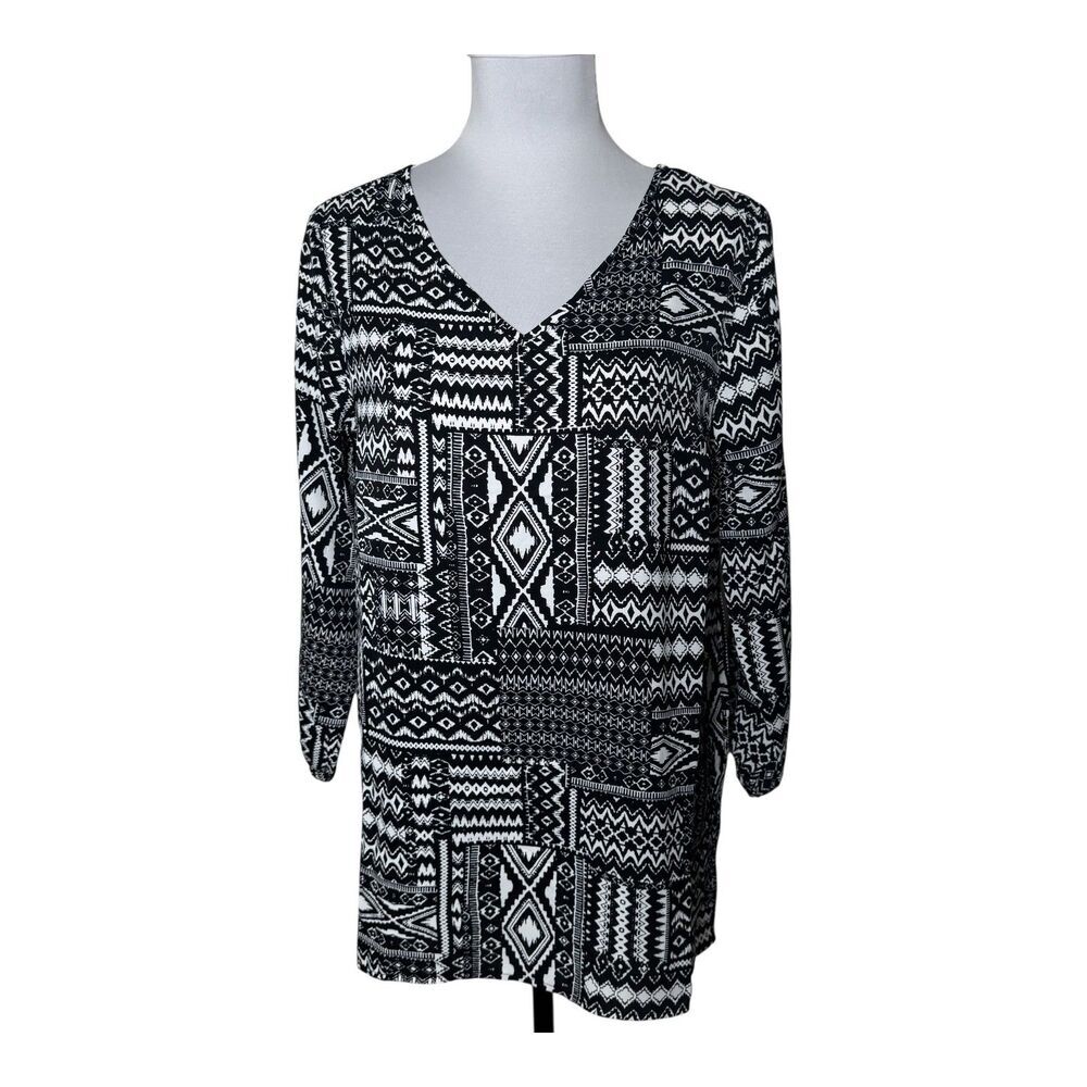 Mario Serrani Women Top SZ XXL NWT Geometric Black/White VNeck 3/4 Sleeve B2121