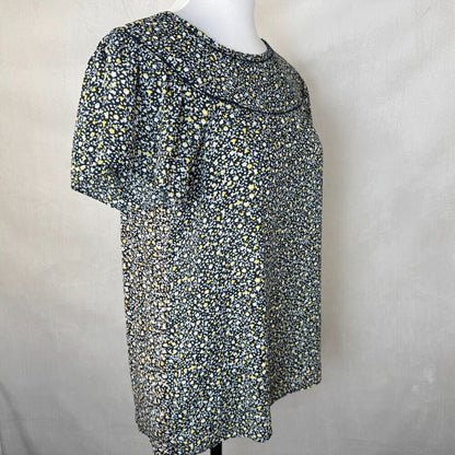 LOFT Top Sz S Navy Floral Flutter Cap Sleeve Boat Neck Ladder Stitch Keyhole