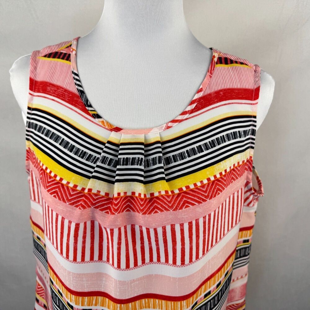 Christopher & Banks Top Sz M Multicolor Scoop Round Neck Pleated Sleeveless