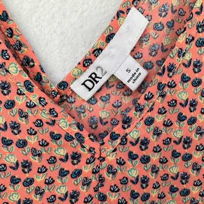 DR2 Blouse Ladies Sz S Pleated Front V-Neck Cap Sleeve Floral Multicolor