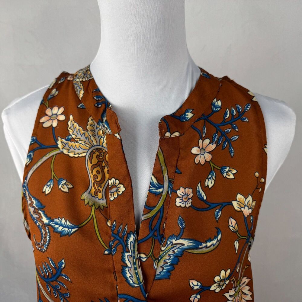 Let it Be Women Sheer Top Sz M Sleeveless Split Neck Hiden buttons