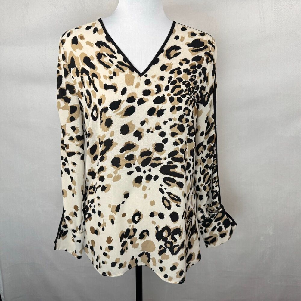Chico’s Blouse Sz 00 Cheetah Print V Neck Long Split Black Trim Sleeve