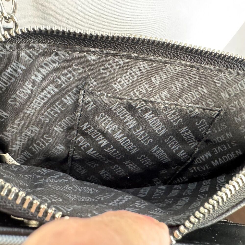Steve Madden Crossbody Bag with side compartment for cards