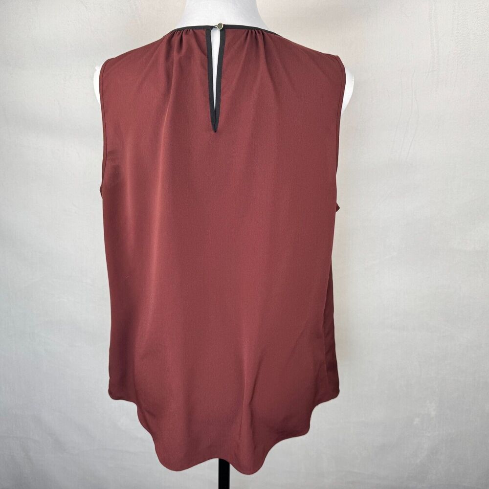 Chaus New York Women Sz M Top Maroon Black Trim Sleeveless Neck Keyhole Career