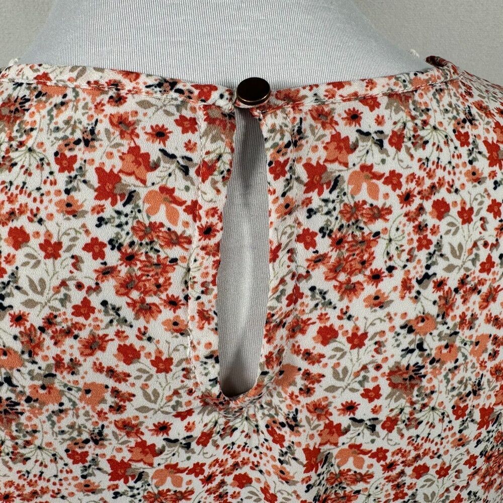 DownEast Blouse Sz S Floral Macramé V-Neck Short Sleeve Pullover back keyhole