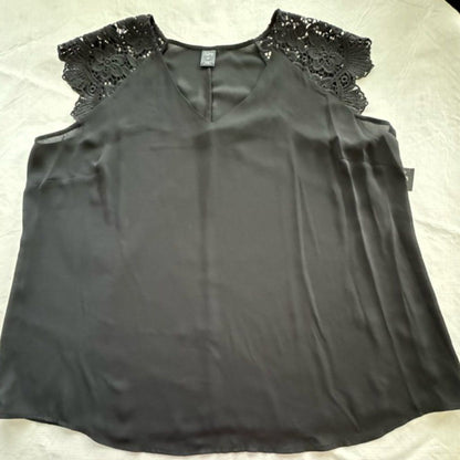 City Streets Women's size 2X Black Lace Cap Sleeve V-neck top blouse