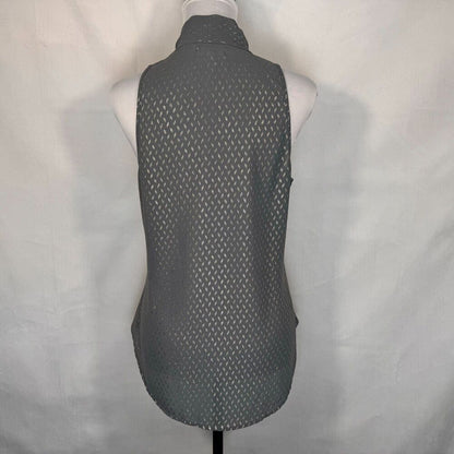 Socialite Ladies Top Sz S Gray Sleeveless VNeck Tie closure