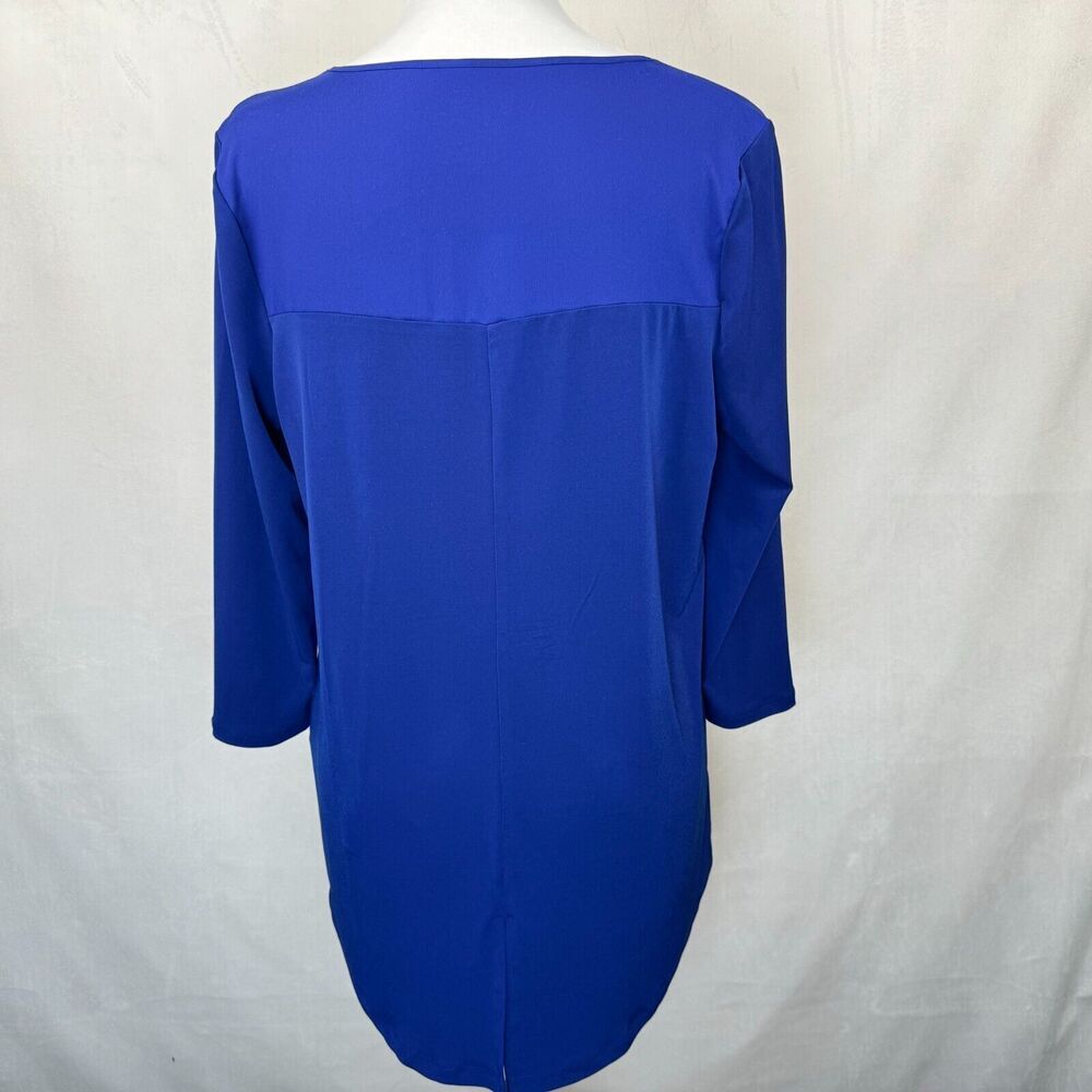 Chico's Top Sz 1 Blue Tunic Silver Embellished Round Neck 3/4 Sleeve Back Slit