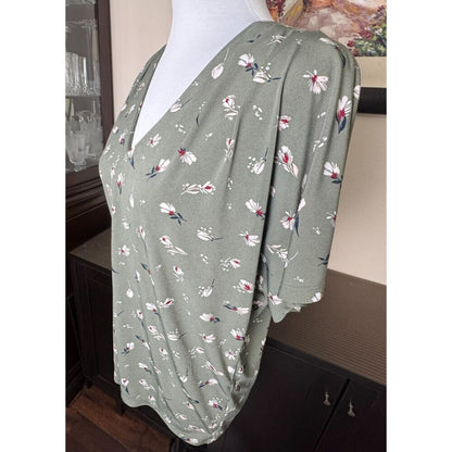 Banana Republic Top Sz S Casual Knit V Neck Cap Sleeve Green Floral Stretch