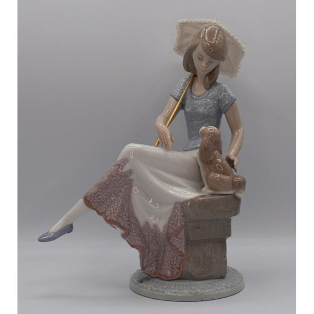 Lladro 7612 Lady Sitting with Dog and Parasol Vintage Retired Figurine