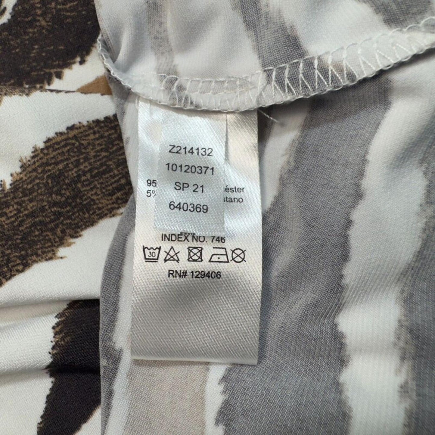 Venus  Women Top Sz M Ivory Zebra Print Square Neck Fitted Stretch Short Sleeve
