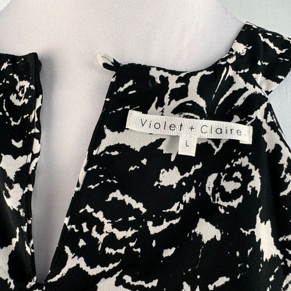 Violet & Claire Halter Sz L Black and White Keyhole back closure