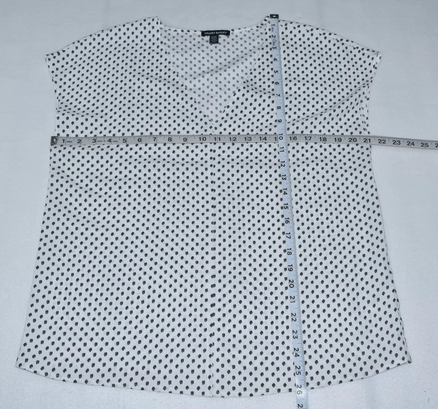 Hilary Radley Top Sz M Lightweight Polka Dot Cap Sleeve V Neck