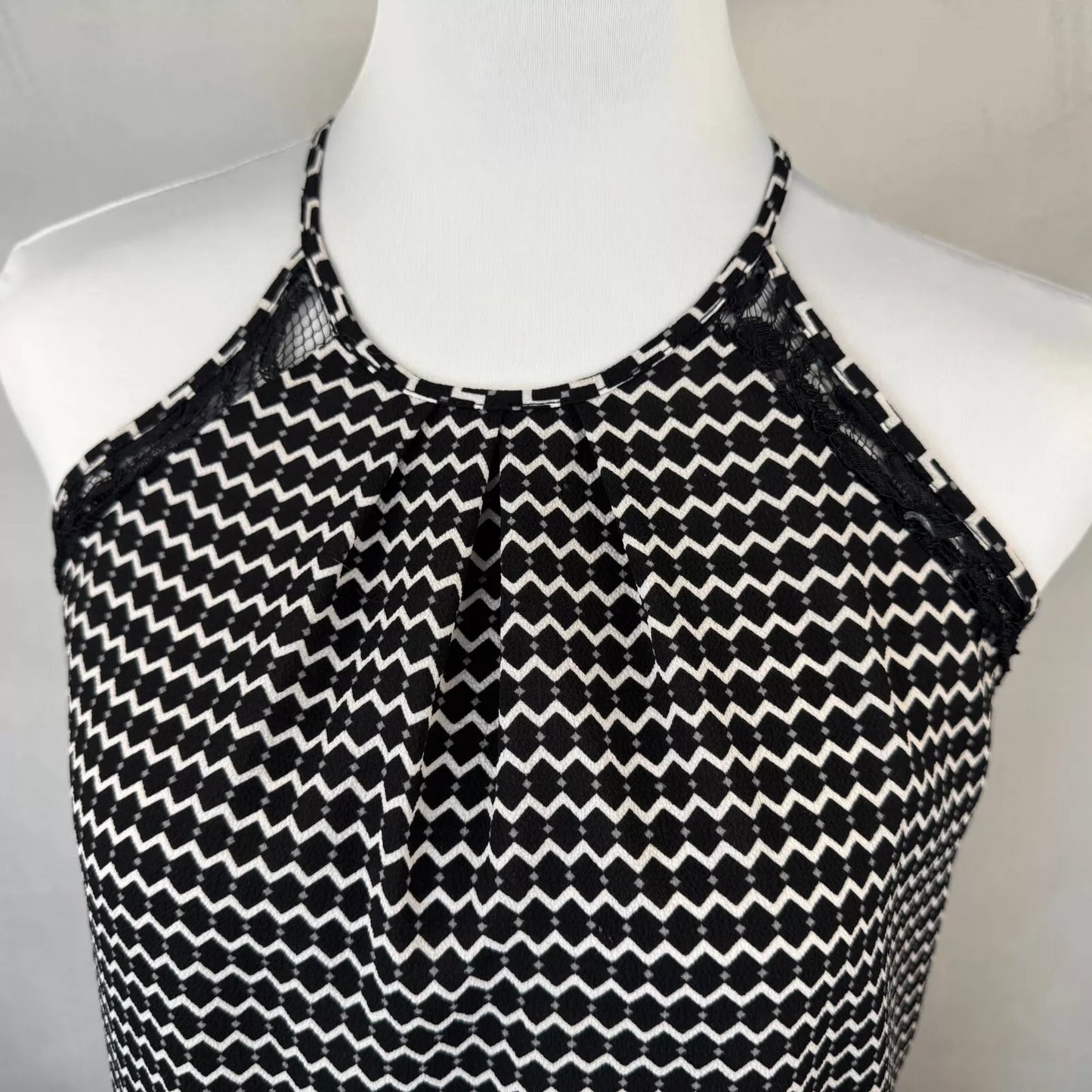 Candies Women Halter Top Sz XS Black White Geometric Print Sleeveless Lace Trim